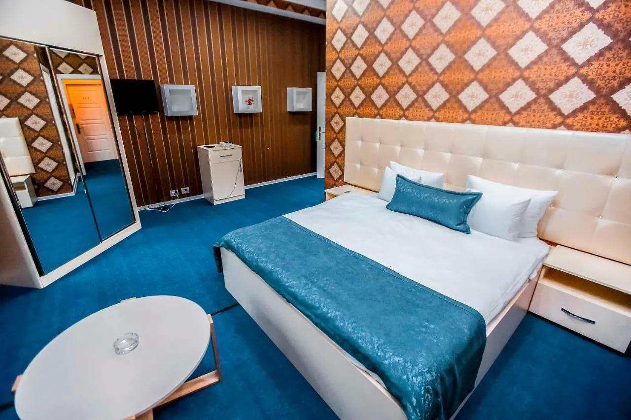 Nine Hotel Baku 4*,