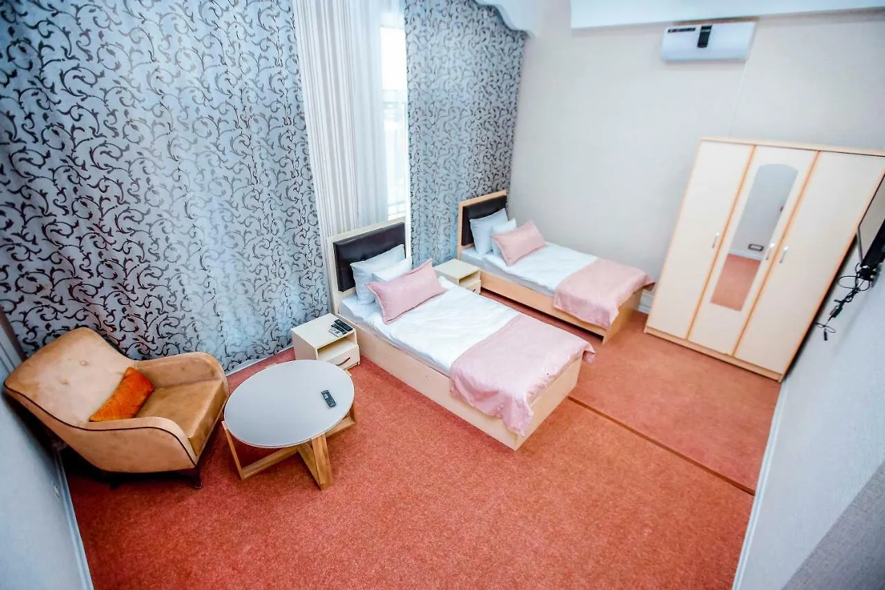 Nine Hotel Baku 4*,